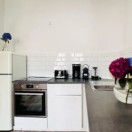 Stader Maisonette * Stade