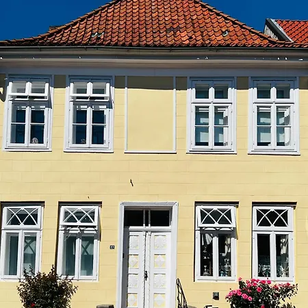 Stader Maisonette * Stade
